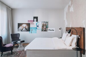 Deluxe-Zimmer, 1 King-Bett | Hochwertige Bettwaren, Pillowtop-Betten, Zimmersafe