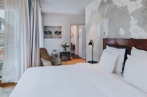 Hochwertige Bettwaren, Pillowtop-Betten, Zimmersafe