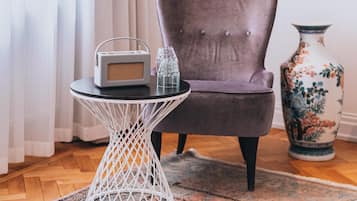 Premium bedding, pillowtop beds, in-room safe, individually decorated