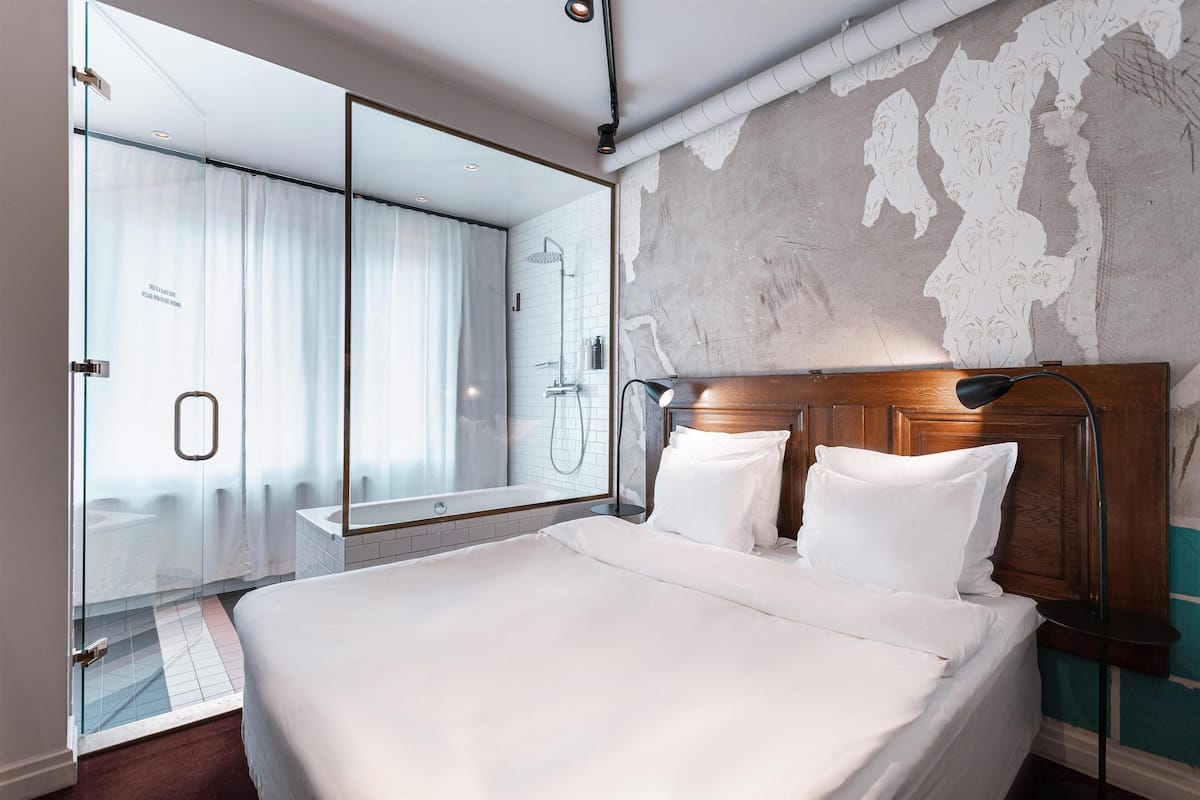 Camera Deluxe, 1 letto queen | Biancheria da letto di alta qualità, materassi a doppio strato