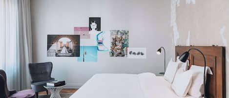 디럭스룸, 킹사이즈침대 1개 | 고급 침구, 필로우탑 침대, 객실 내 금고, 각각 다른 스타일의 인테리어