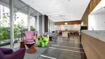 Lobby lounge