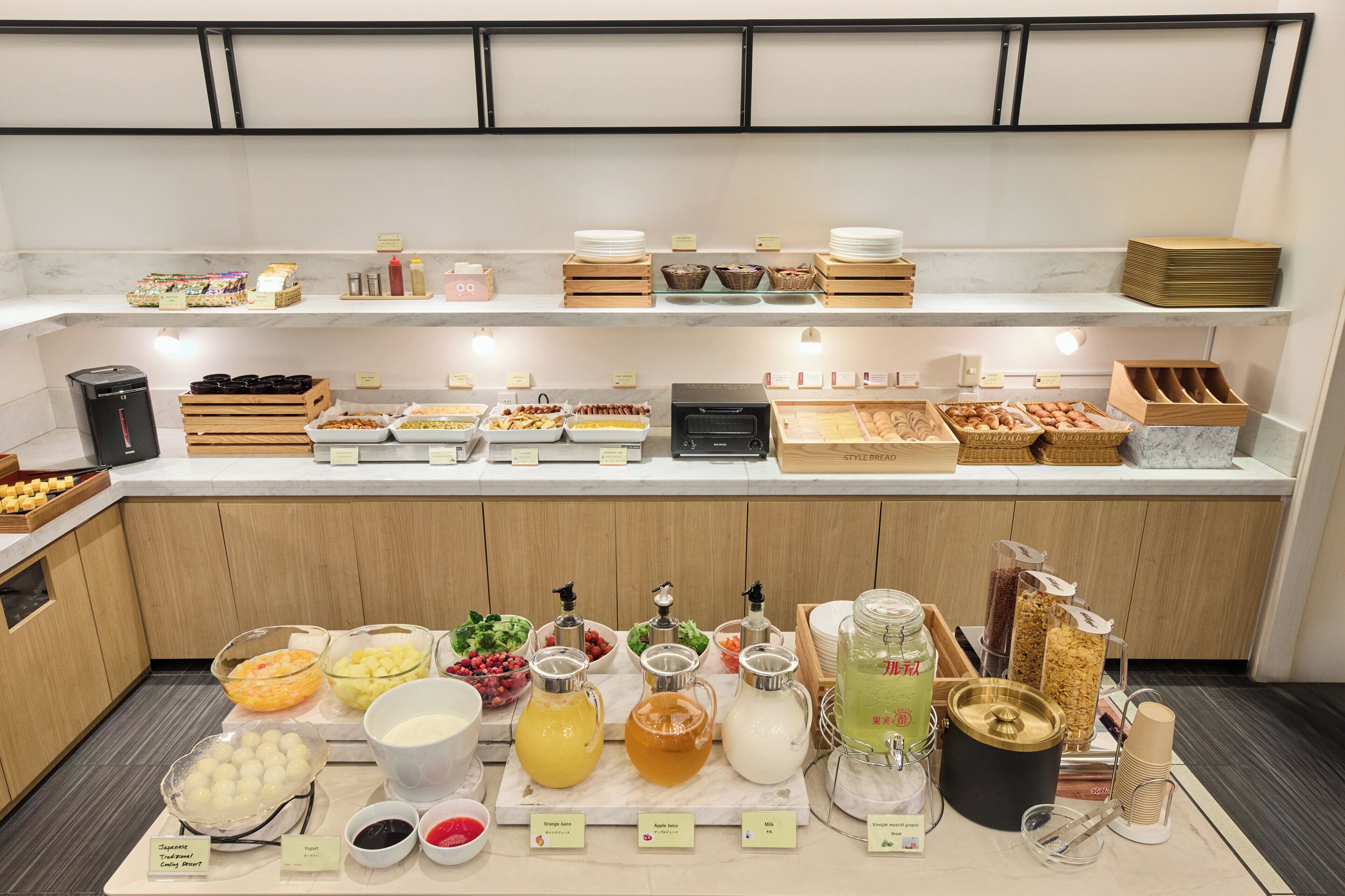 Sarapan prasmanan setiap hari (JPY 1650 per orang)