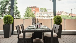 Unclassified image, 3 of 19, button - Hemus Hotel (Sofia)