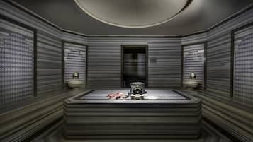 Sauna, hot tub, steam room, Turkish bath/hammam, body treatments