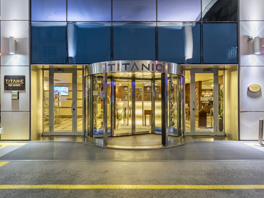 Facciata della struttura