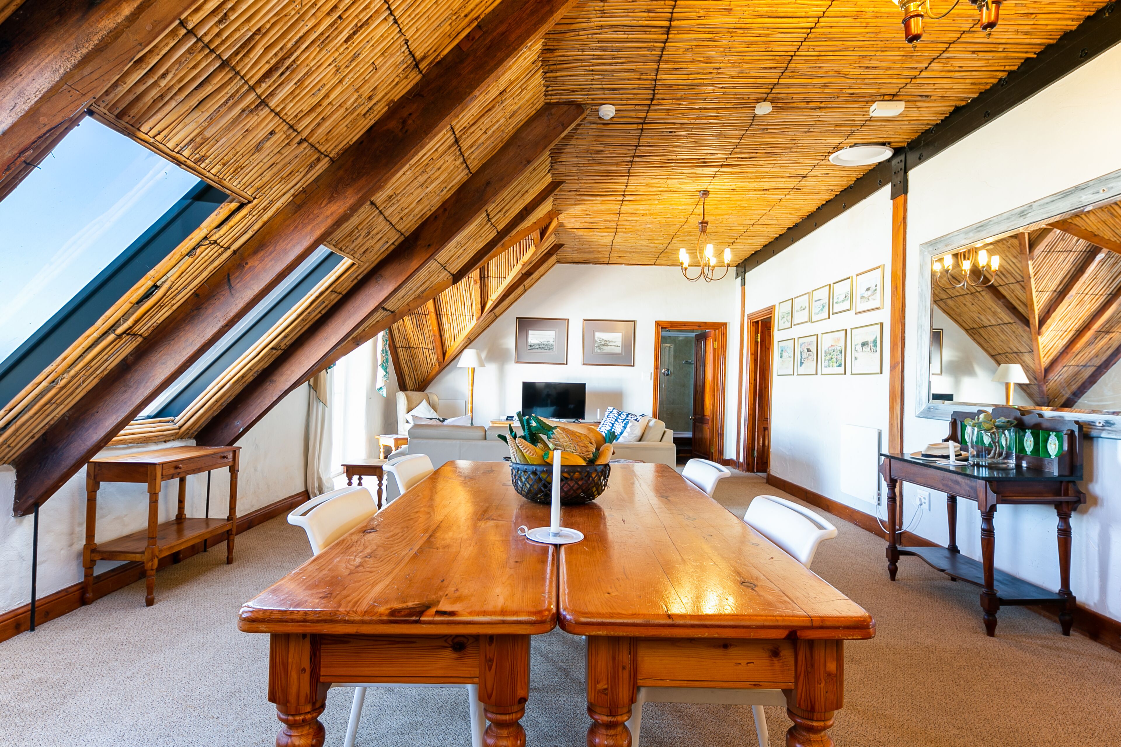 the farmstead | living area | 40-inch smart tv with satellite channels, netflix, streaming services