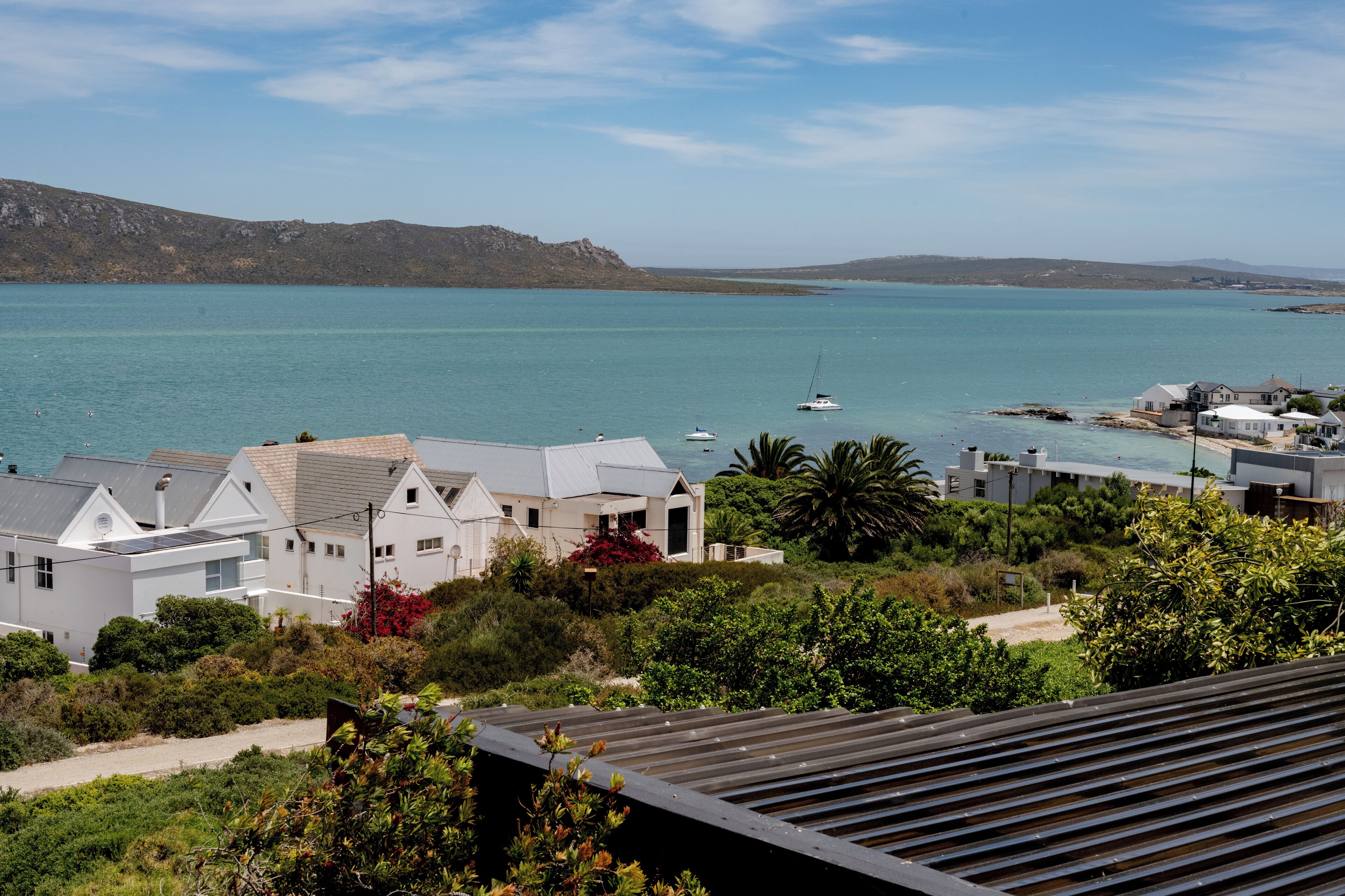 Romanttinen huone, 1 suuri parisänky | Näkymä huoneesta