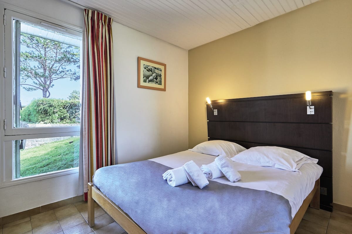 1 slaapkamer, gratis babybedden, beddengoed