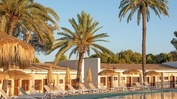 高級寢具、羽絨被、迷你吧、客房內保險箱