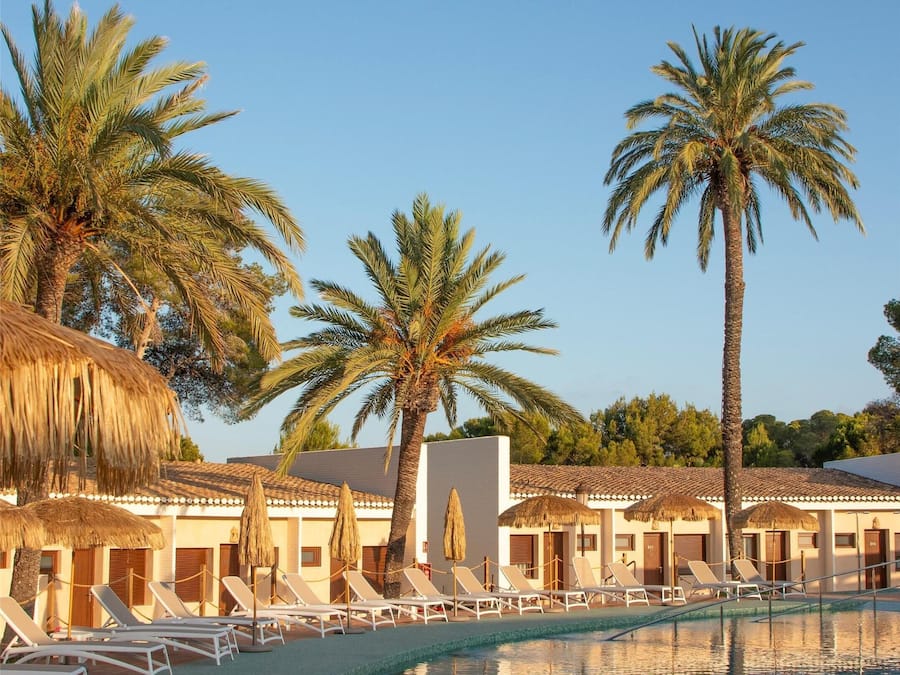 Outdoor pool, open 11:00 AM to 7:00 PM, pool umbrellas, sun loungers
