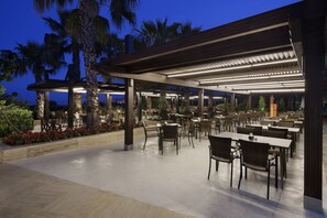 3 Restaurants; Frühstück, Mittagessen und Abendessen werden serviert