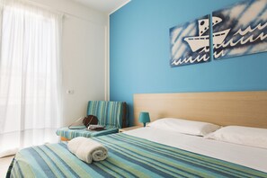 Standard Double or Twin Room, 1 Katil Kelamin (Double) atau 2 Katil Bujang (Single) | Bar mini, meja, Wi-fi percuma, cadar katil 