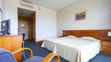 1 dormitorio, minibar, cortinas opacas y wifi gratis
