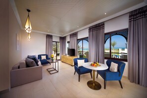42-inch TV with satellite channels - Rixos Al Mairid Ras Al Khaimah (Ras Al Khaimah)