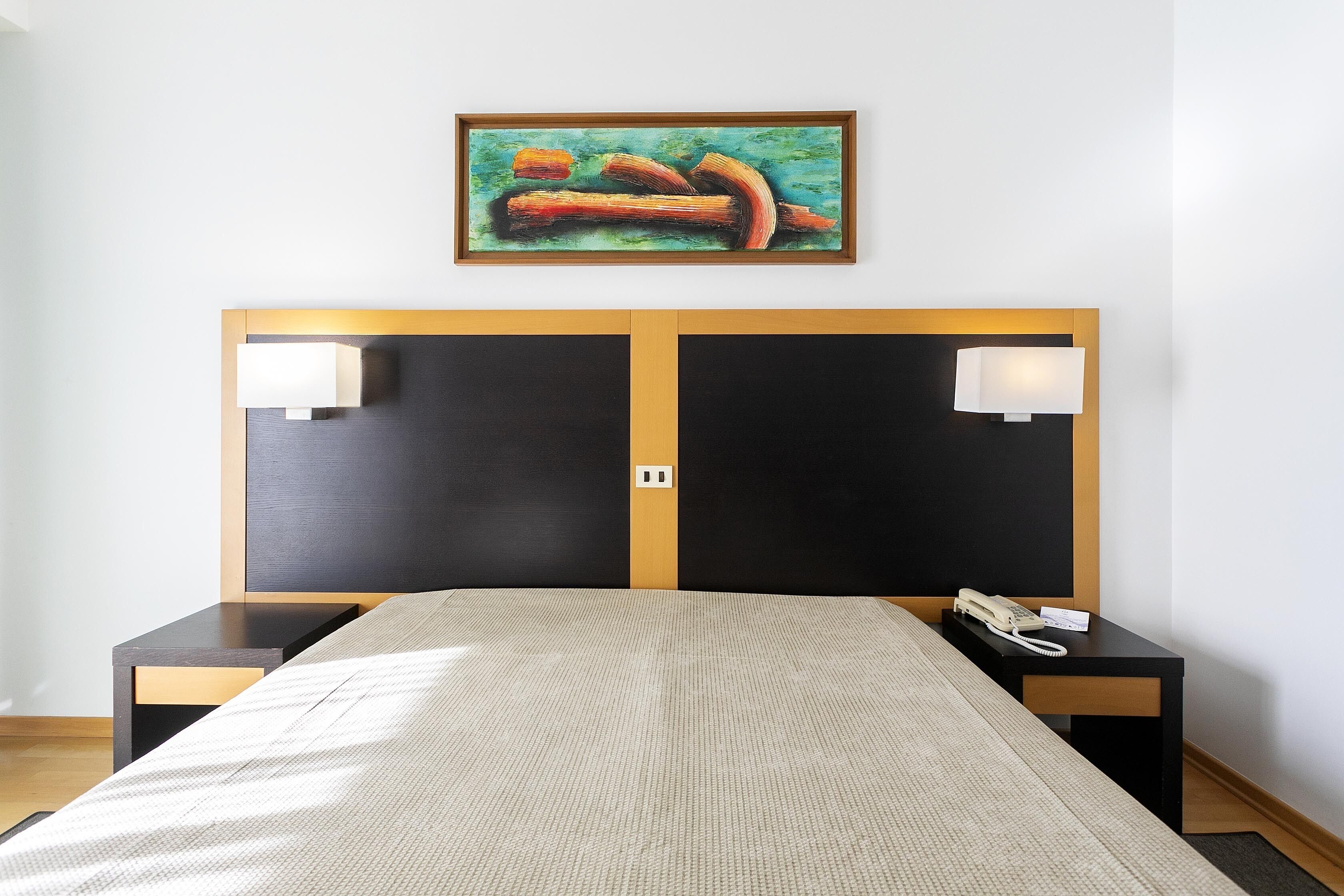 1 bedroom, minibar, desk, laptop workspace