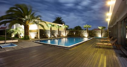 Antillia Hotel