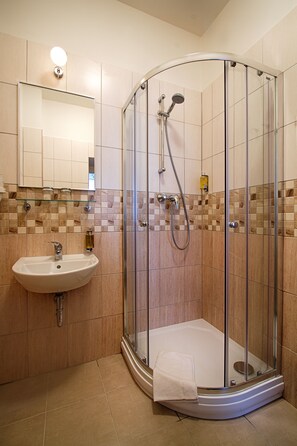 Chambre Simple Économique (Attic) | Salle de bain