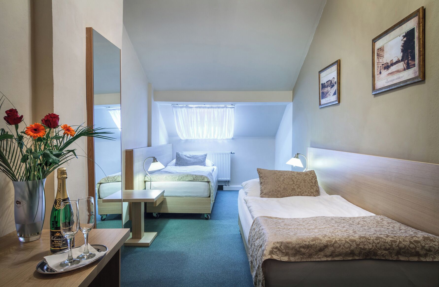 Hypo-allergenic bedding, in-room safe, individually decorated