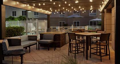 Homewood Suites by Hilton Fort Myers Airport/FGCU