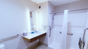 标准房, 1 张特大床, 无障碍 (Communications, Roll In Shower) | 浴室 | 免费洗浴用品、吹风机、毛巾、肥皂