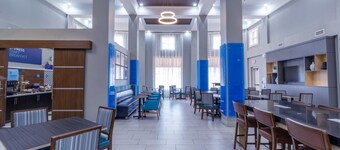 Holiday Inn Express Hotel & Suites Crestview by IHG