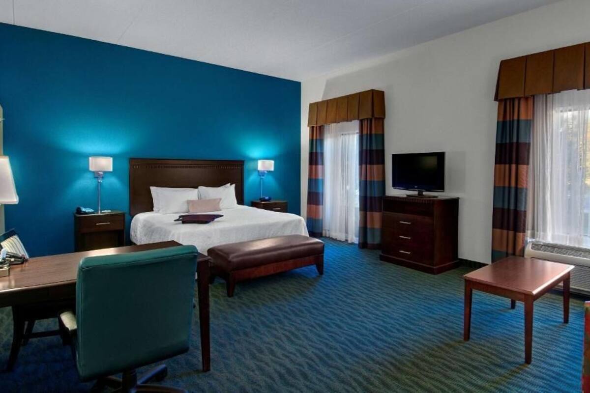 In-room safe, desk, iron/ironing board, free cribs/infant beds