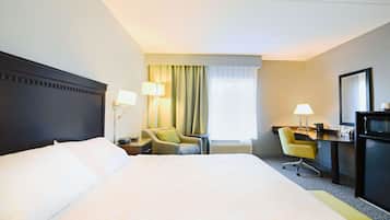 Room, 1 King Bed | In-room safe, desk, iron/ironing board, free cribs/infant beds