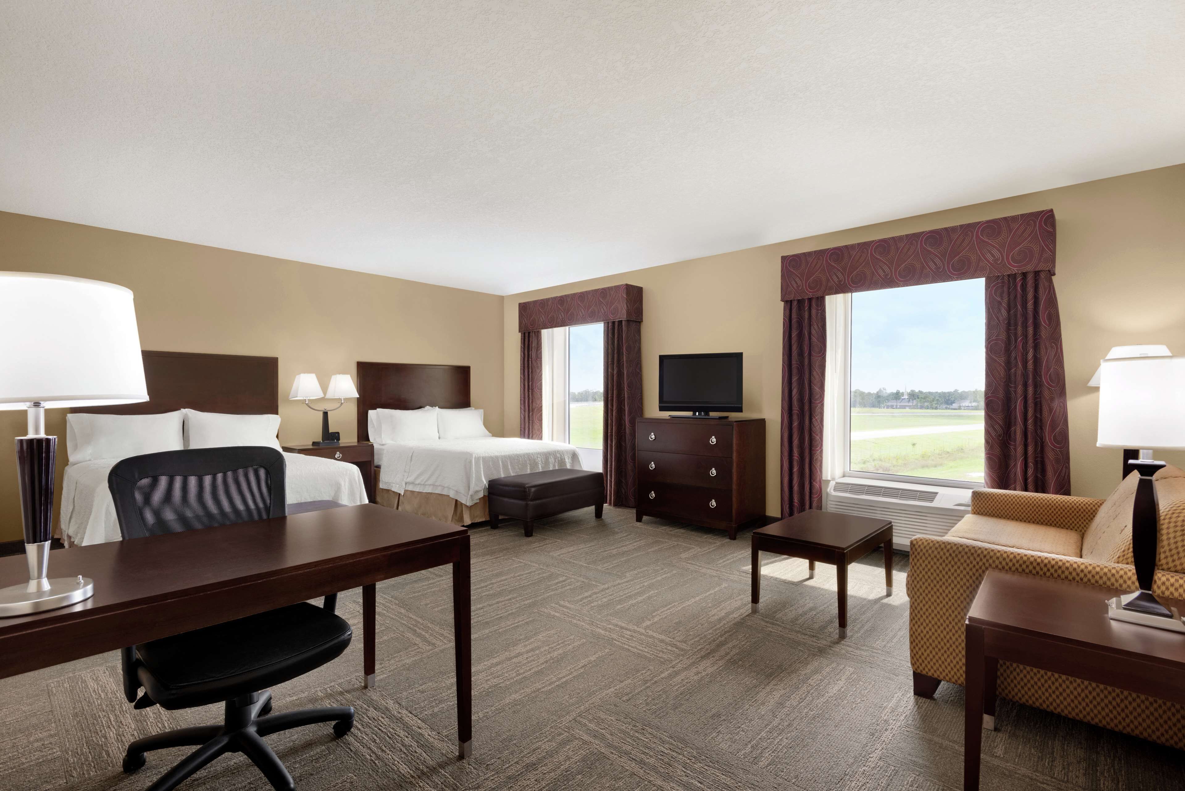 two queens studio suite non smoking | premium bedding, pillow-top beds, minibar, in-room safe