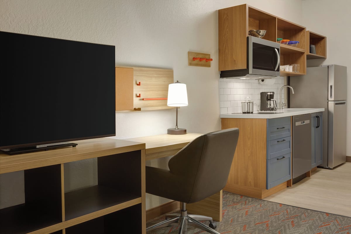 Premium bedding, pillow-top beds, in-room safe, desk