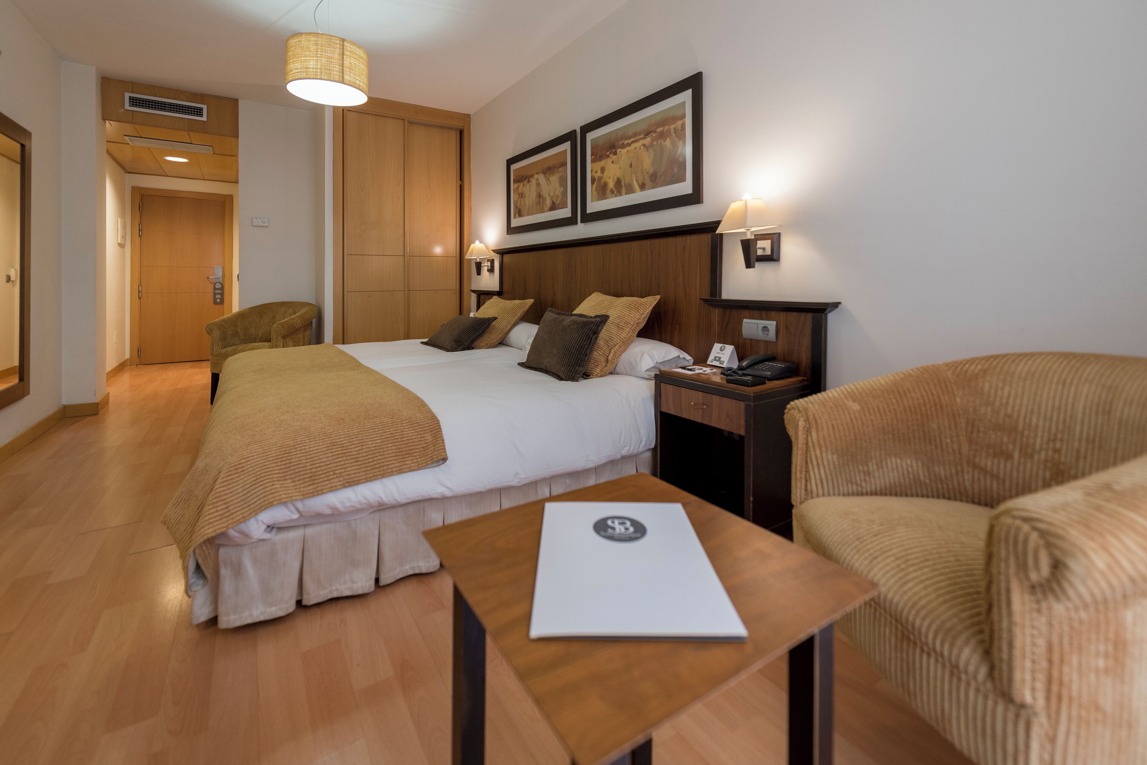 1 bedroom, minibar, in-room safe, desk