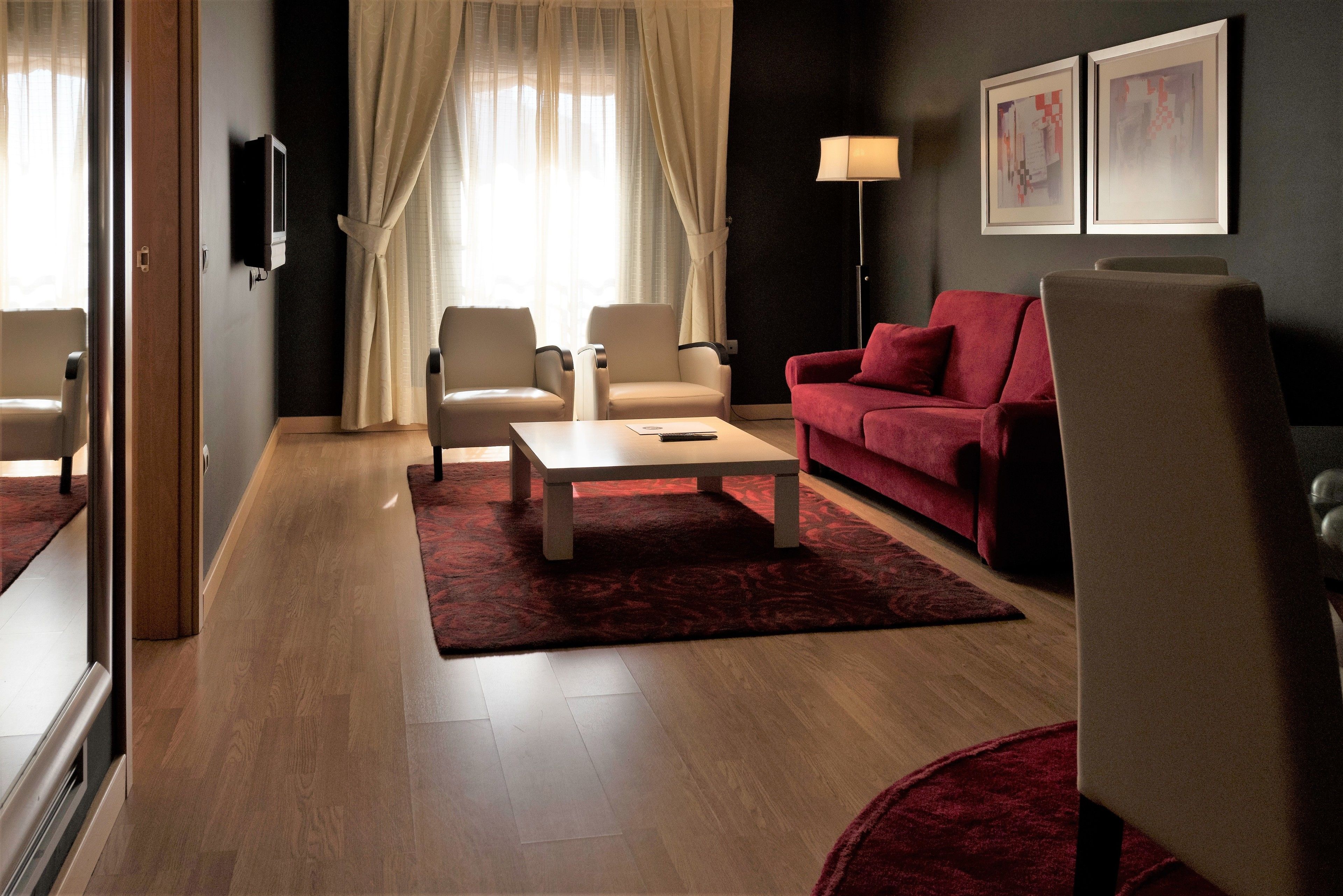 1 bedroom, minibar, in-room safe, desk