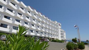 Comfort Double or Twin Room, 1 Bedroom, Balcony, Garden View | Minibar, iron/ironing board, free cots/infant beds, free WiFi