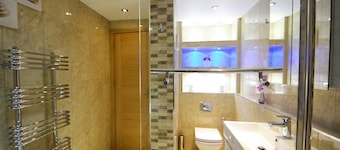 Hyde Park Suites - Apartments