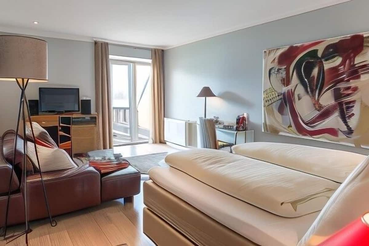 Premium bedding, minibar, in-room safe, individually decorated