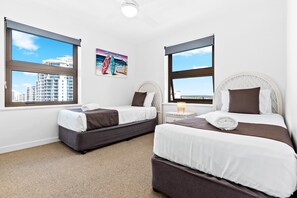 Individually decorated, individually furnished, iron/ironing board - Windward Apartments (Mooloolaba)