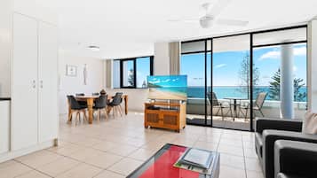 42-inch flat-screen TV with digital channels, TV, Netflix