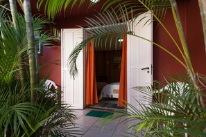 Accès au Wi-Fi (inclus), literie fournie