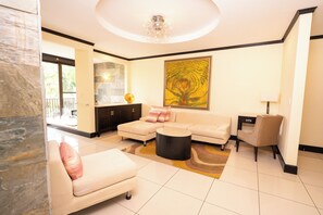 Master Suite Volcano View