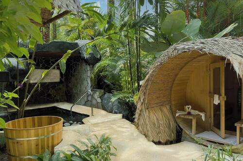 Espace de soins pour les couples, sauna, bain à remous, hammam
