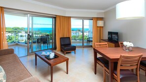 50-cm TV with satellite channels - Alfagar Aparthotel (Albufeira)