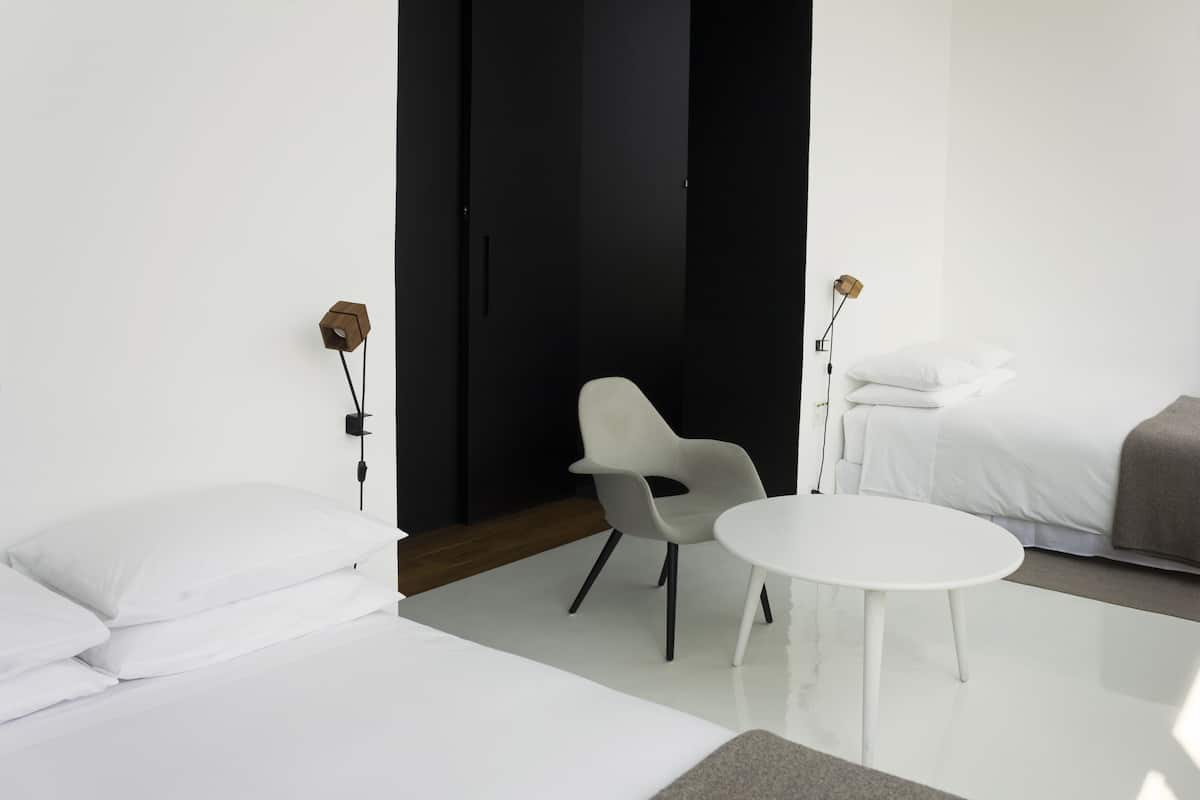 Superior Twin Room | Premium bedding, minibar, in-room safe, desk