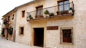 Entrada al alojamiento