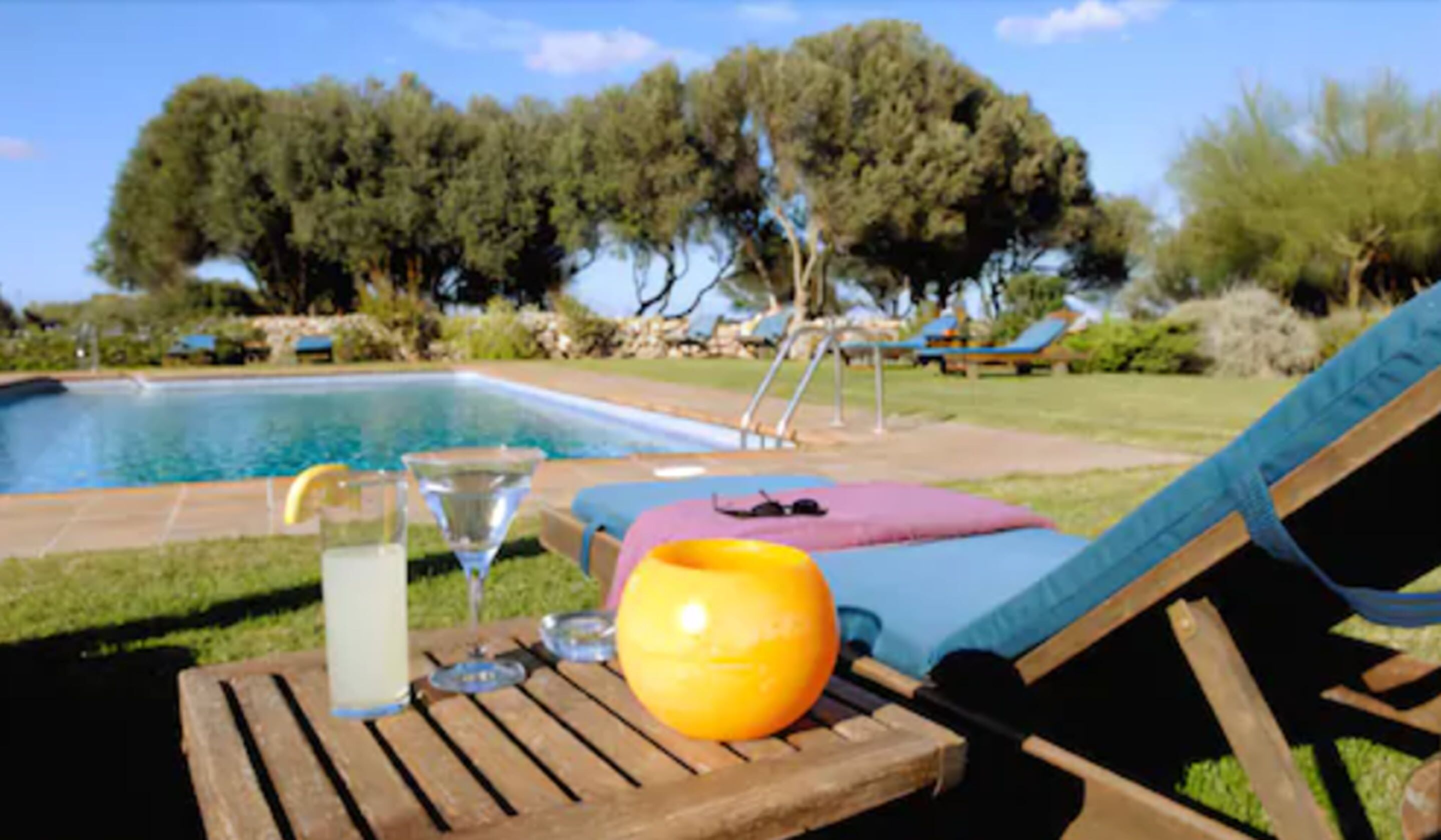 Outdoor pool, open 9:00 AM to 8:00 PM, sun loungers
