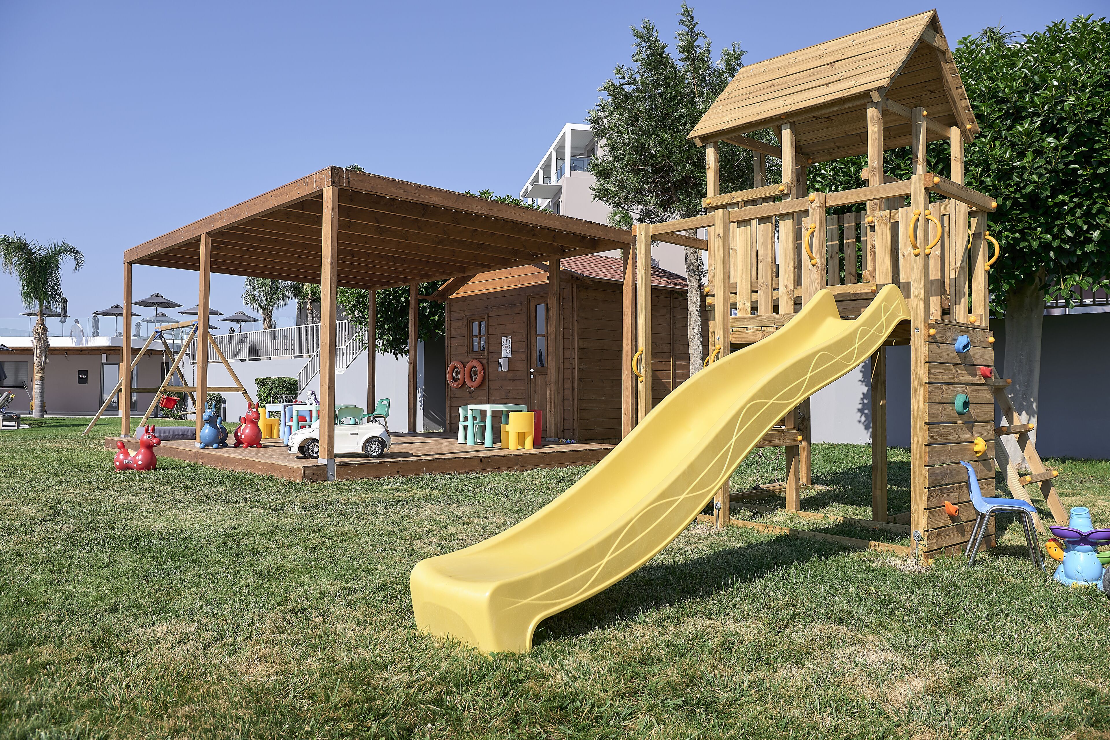 children’s play area – outdoor