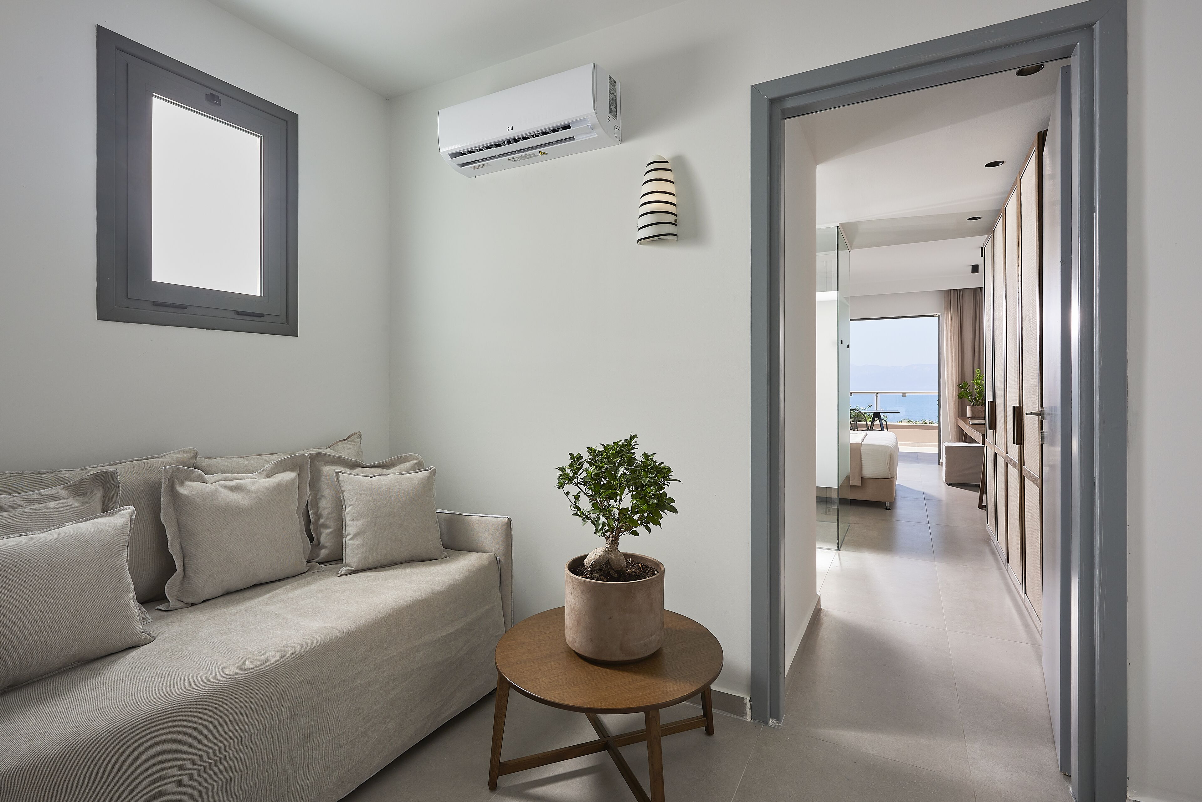 1 bedroom, premium bedding, minibar, in-room safe