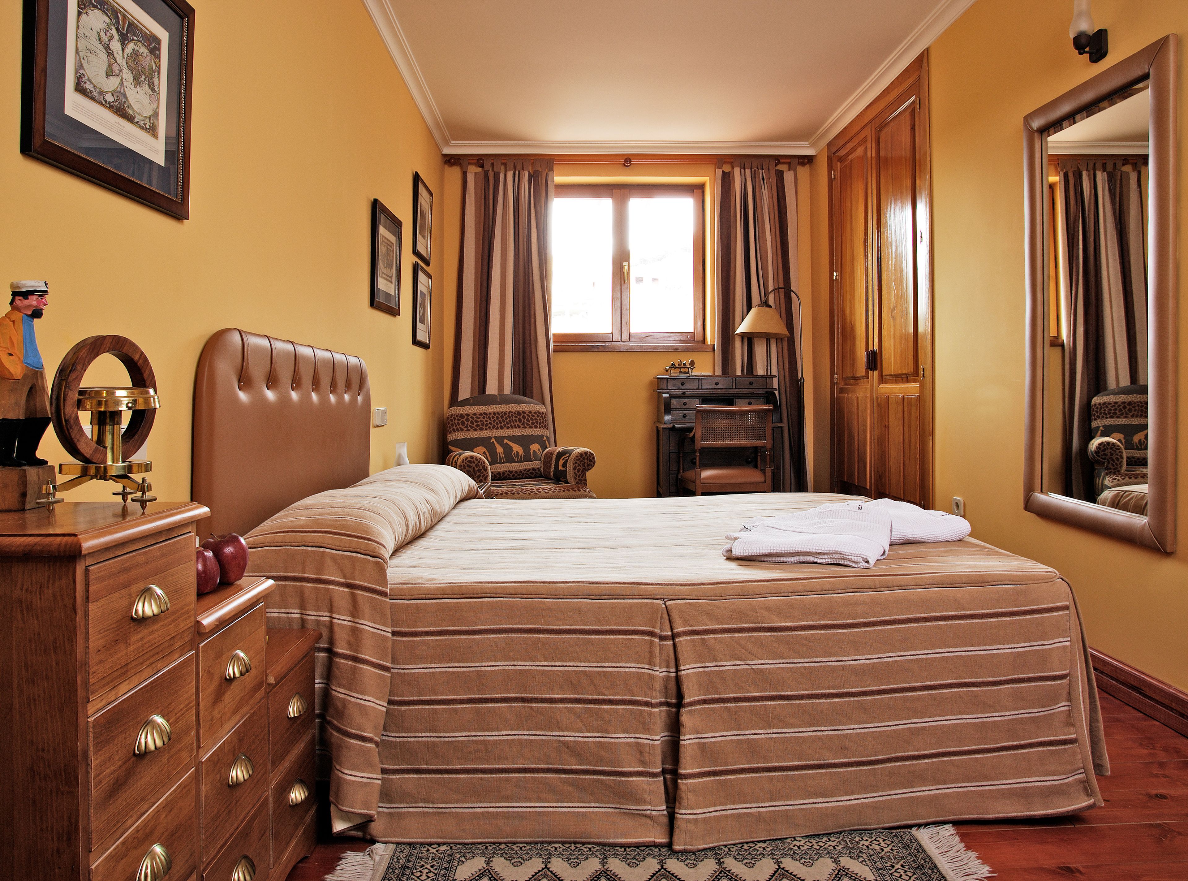 superior double or twin room | minibar, desk, free cots/infant beds, free wifi