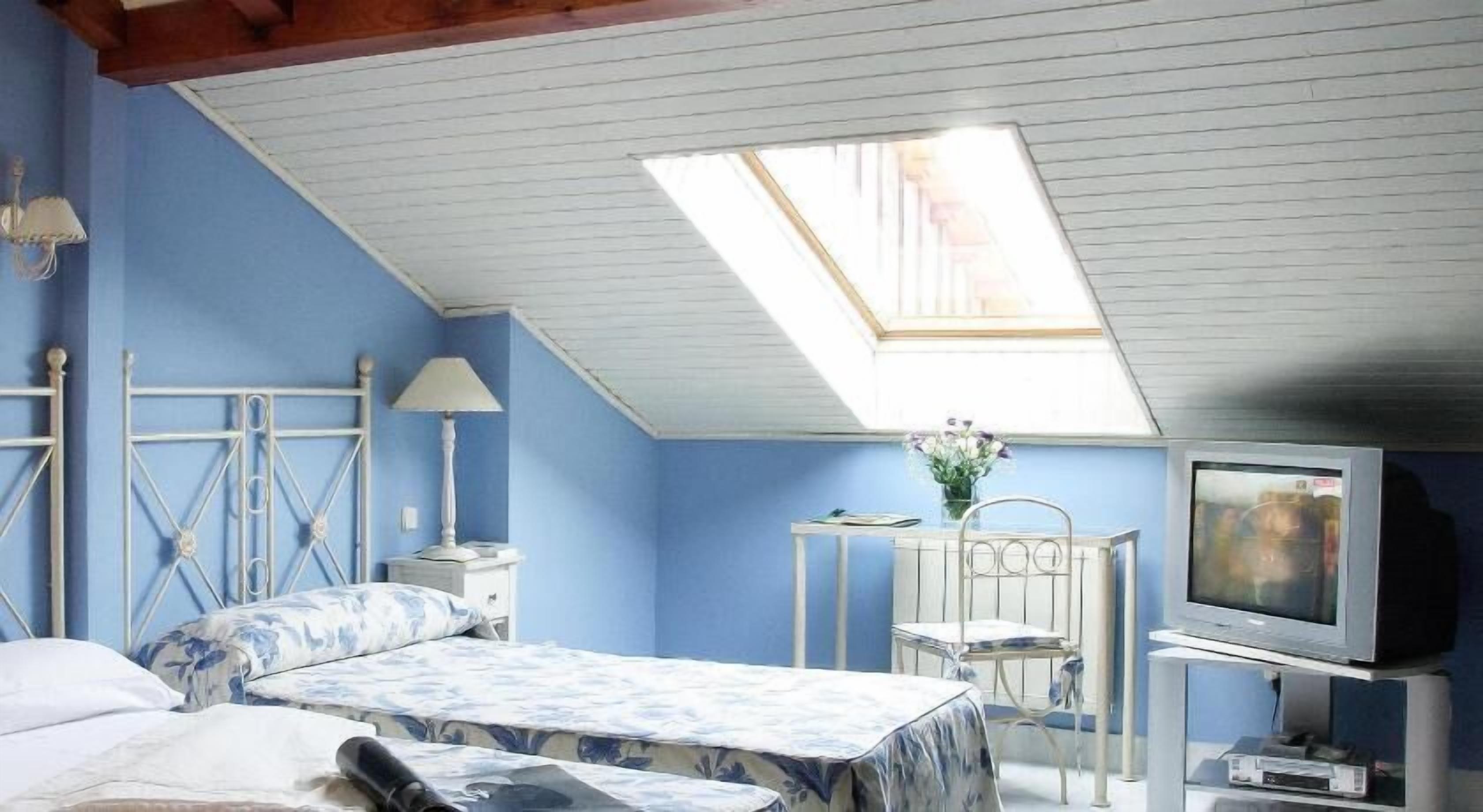 Minibar, desk, free cots/infant beds, free WiFi