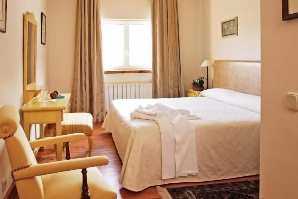 Minibar, desk, free cots/infant beds, free WiFi