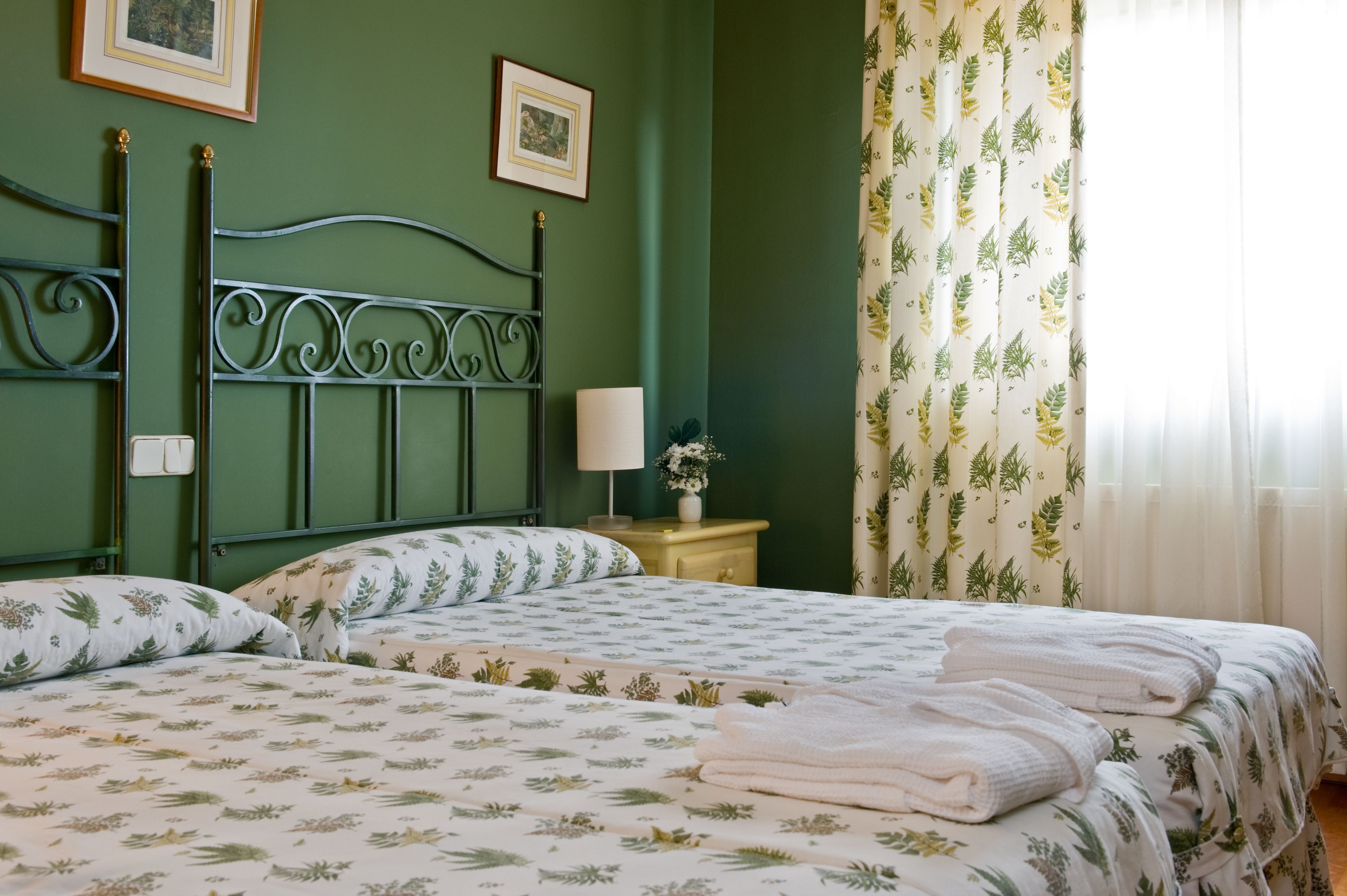 double or twin room | minibar, desk, free cots/infant beds, free wifi